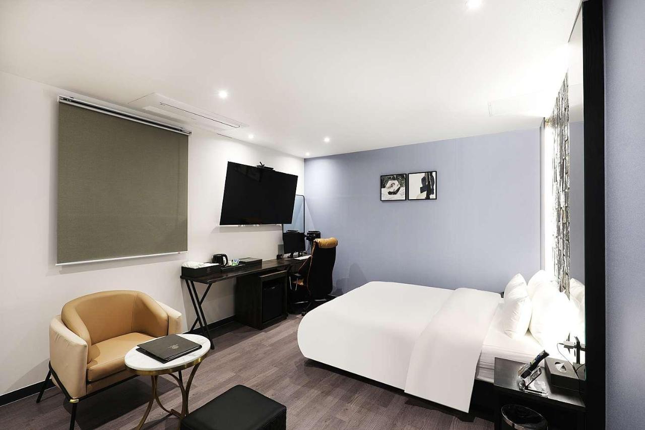 Mariposa Hotel Songtan Pyeongtaek Zewnętrze zdjęcie