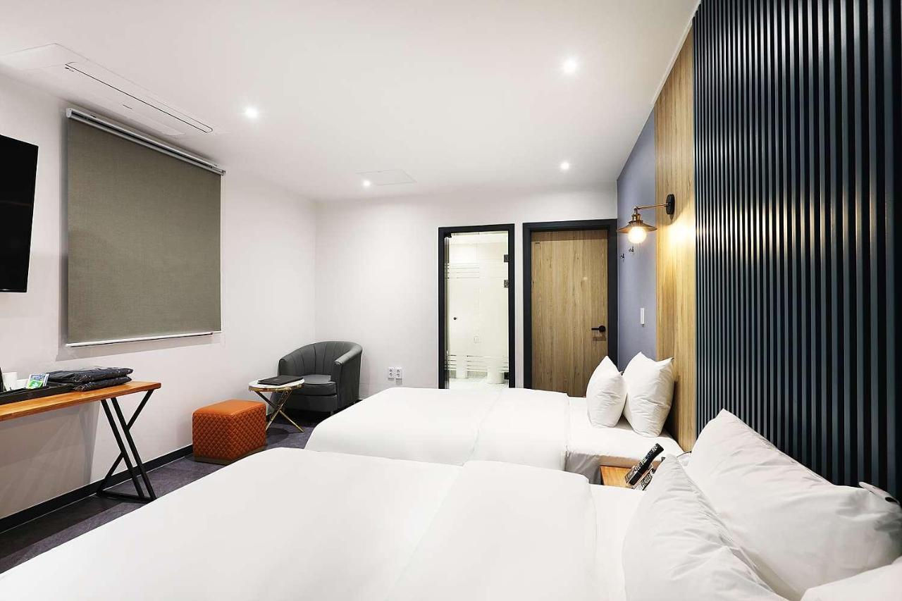 Mariposa Hotel Songtan Pyeongtaek Zewnętrze zdjęcie