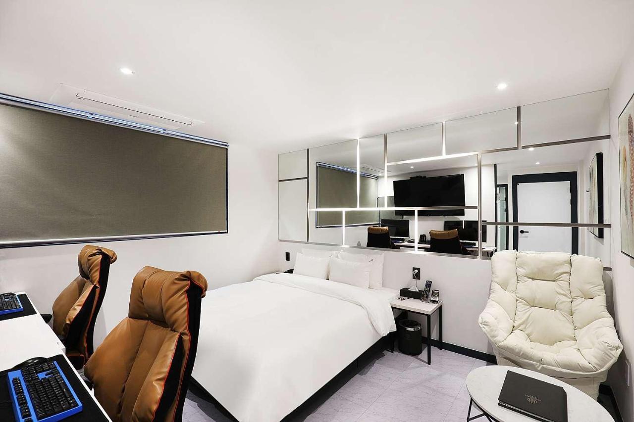 Mariposa Hotel Songtan Pyeongtaek Zewnętrze zdjęcie