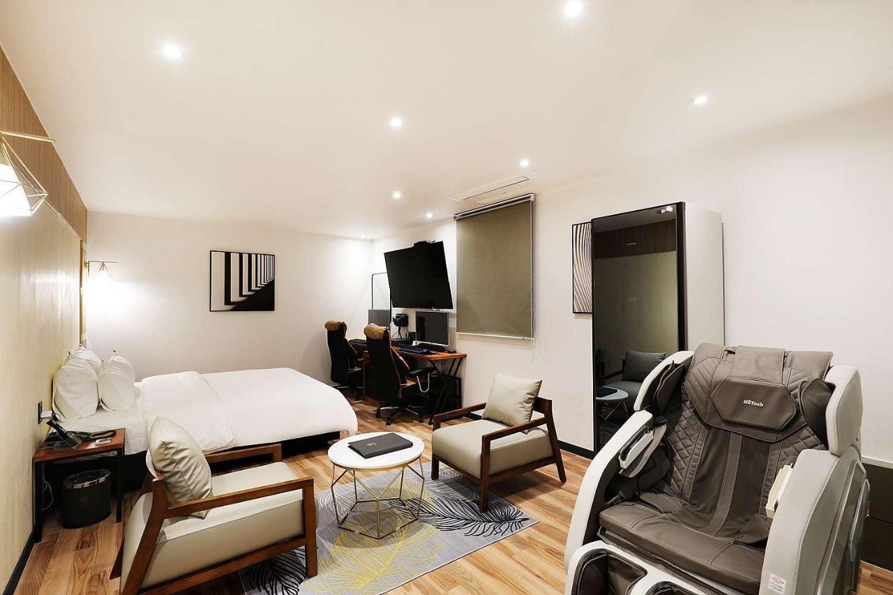 Mariposa Hotel Songtan Pyeongtaek Zewnętrze zdjęcie